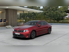 BMW i3 - 40 xDrive M Sport / Panoramadak / 3D Head-Up / Stoelverwarming / Driving Assistant Plus