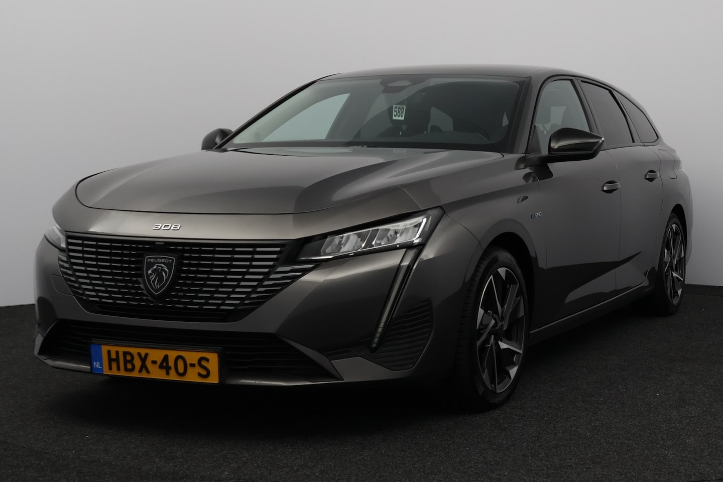 Peugeot 308 SW - 1.6 HYbrid 180 GT Pack Business/ SOH 92%/ Virtual Dashb./ 17'' LMV/ Stoel + Stuurverw./ Ke - AutoWereld.nl