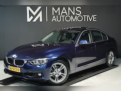 BMW 3-serie - 318i High Executive / SCHUIFDAK / LEDER / CARPLAY / STOELVERW