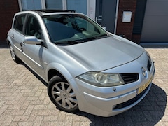 Renault Mégane - 1.6-16V Tech Line / Schuifdak / PDC / Clima / AUT / NAP