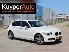 BMW 1-serie - 116i Business Sport AUTOMAAT ELEKTR DAK SENSOREN CLIMA multi media