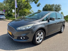 Ford S-Max - 1.5 Titanium 7 zits / LET OP: KOPPAKKING PROBLEEM