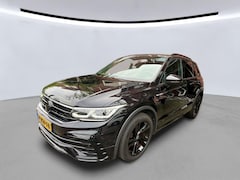 Volkswagen Tiguan - 1.5 TSI 150pk R-Line Business+ DSG Automaat / Navigatie / Led matrix / LM 19 inch / Digita