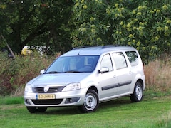 Dacia Logan MCV - 1.6-16V Lauréate 7p. ( INRUIL MOGELIJK )