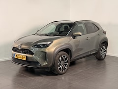 Toyota Yaris Cross - 1.5 Hybrid 115 First Edition Winterpack | Stoel / Stuur en voorruitverwarming | Parkeersen