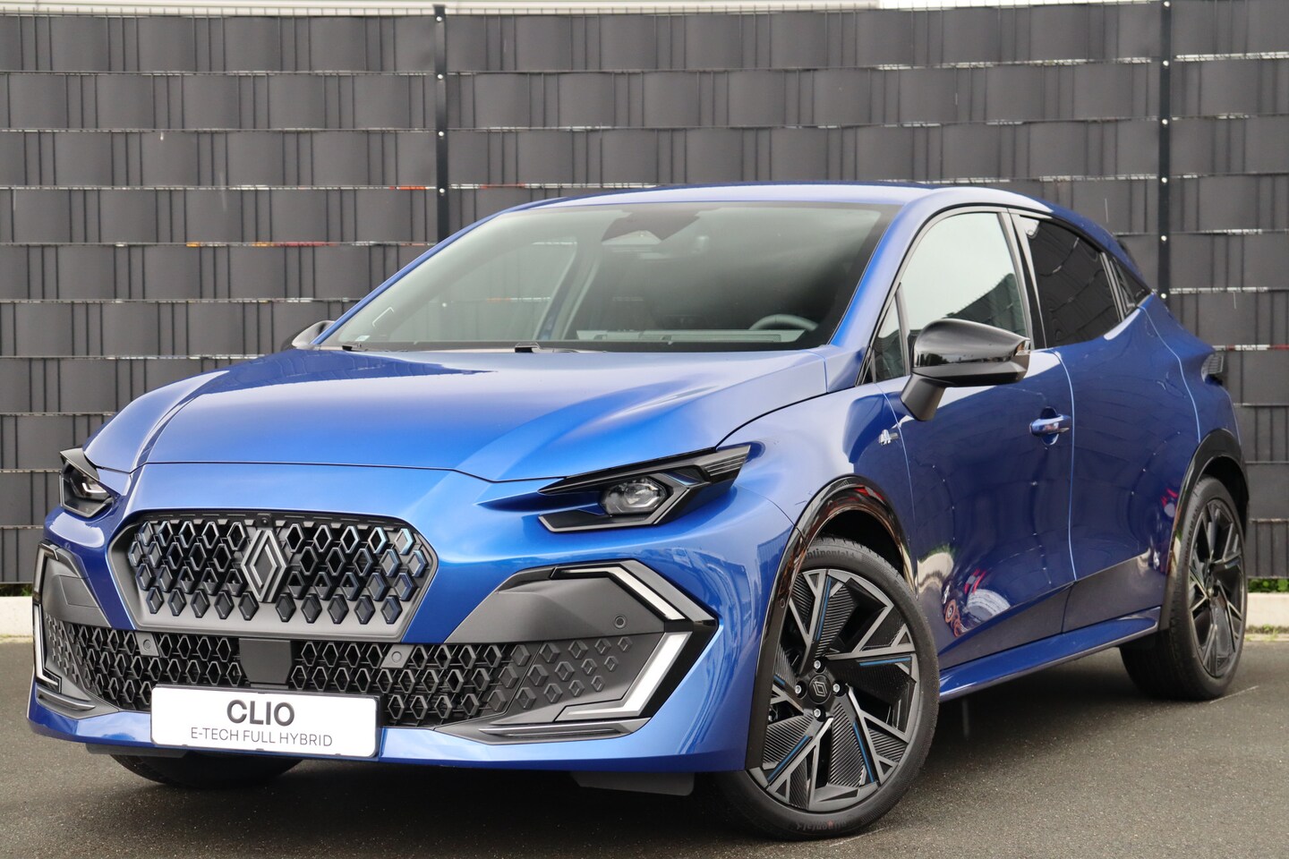 Renault Clio - 1.8 Hybrid 160 esprit Alpine HEV | 5 jaar garantie | Adap. Cruise | 360 Camera | Stoel-/St - AutoWereld.nl