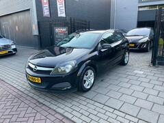 Opel Astra GTC - 1.6 Cosmo 1e Eigenaar Airco PDC NAP APK