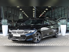 BMW 3-serie Touring - 330e M Sport Automaat / Panoramadak / Trekhaak / Sportstoelen / Achteruitrijcamera / Comfo
