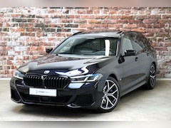 BMW 5-serie Touring - 530i High Executive M Sport Pakket Automaat / Driving Assistant Professional / Panoramadak