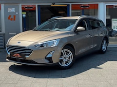 Ford Focus Wagon - 1.0 EcoBoost Active Business Navigatie Led Cruise LM Dealer Historie