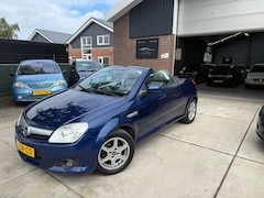 Opel Tigra TwinTop - 1.4-16V Enjoy |NIEUWE APK|AIRCO|CABRIO|BLEUTOOTH|NAVIGATIE|ZWARTE HEMEL|LM VELGEN|ZUINIG|