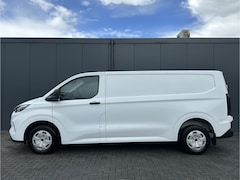 Ford Transit Custom - 2.0 TDCI 136 PK TREND / L2H1 / 2.740 KG AHG / CAMERA / CRUISE / 3 ZITS / AIRCO / CARPLAY