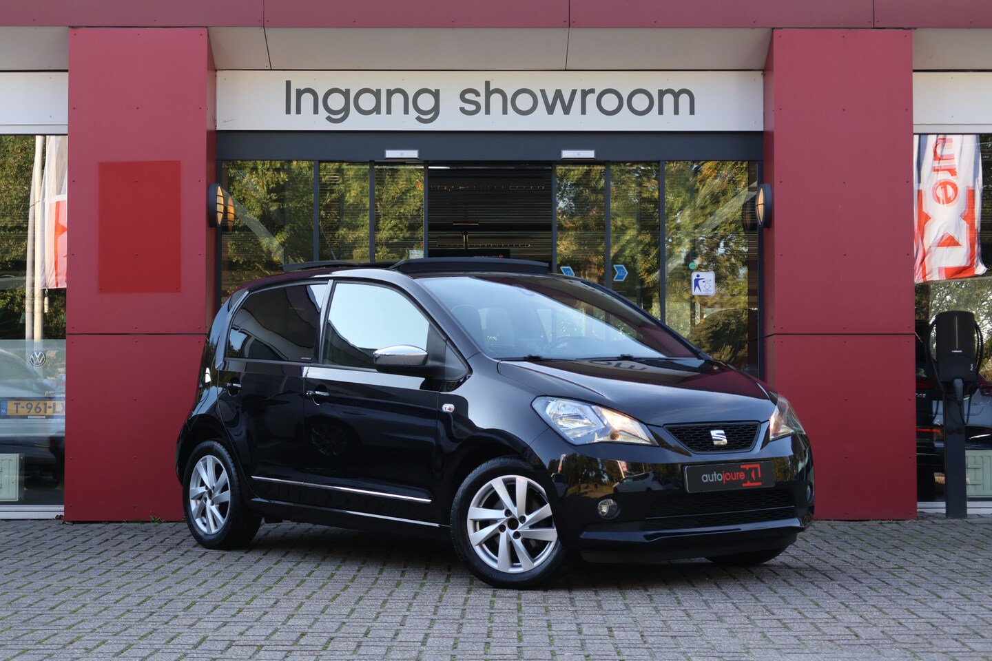 SEAT Mii - 5drs. 1.0 Mii by Mango | Origineel NL | Panoramadak | Airco | Cruise | PDC | - AutoWereld.nl