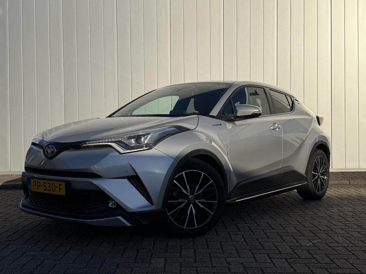 Toyota C-HR - 1.8 Hybrid Premium NL Auto Vol Leder JBL Stoel Stuur Verwarming PDC - AutoWereld.nl