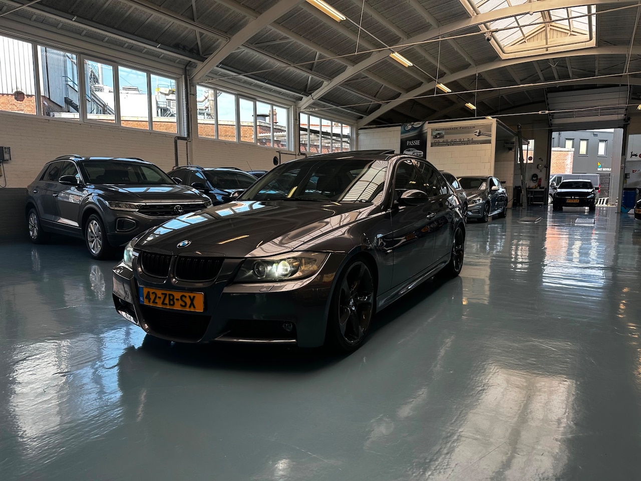BMW 3-serie - 325i Dynamic Executive M-Pakket Xenon/Navi/Schuifdak... - AutoWereld.nl
