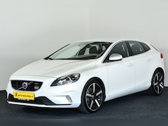 Volvo V40 - 2.0 D4 R-Design / Bi-Xenon / Navi / Cruisecontrol / Cam