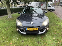 Renault Mégane Estate - 1.4 TCe Dynamique Handel export loopt rijdt goed apk ok zie foto’s