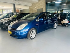 Toyota Prius - 1.5 VVT-i