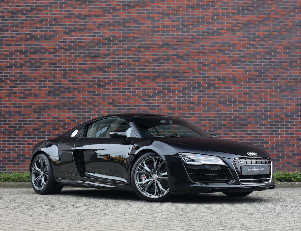 Audi R8 - 5.2 FSI quattro | Exclusive - Handbak - Historie - AutoWereld.nl