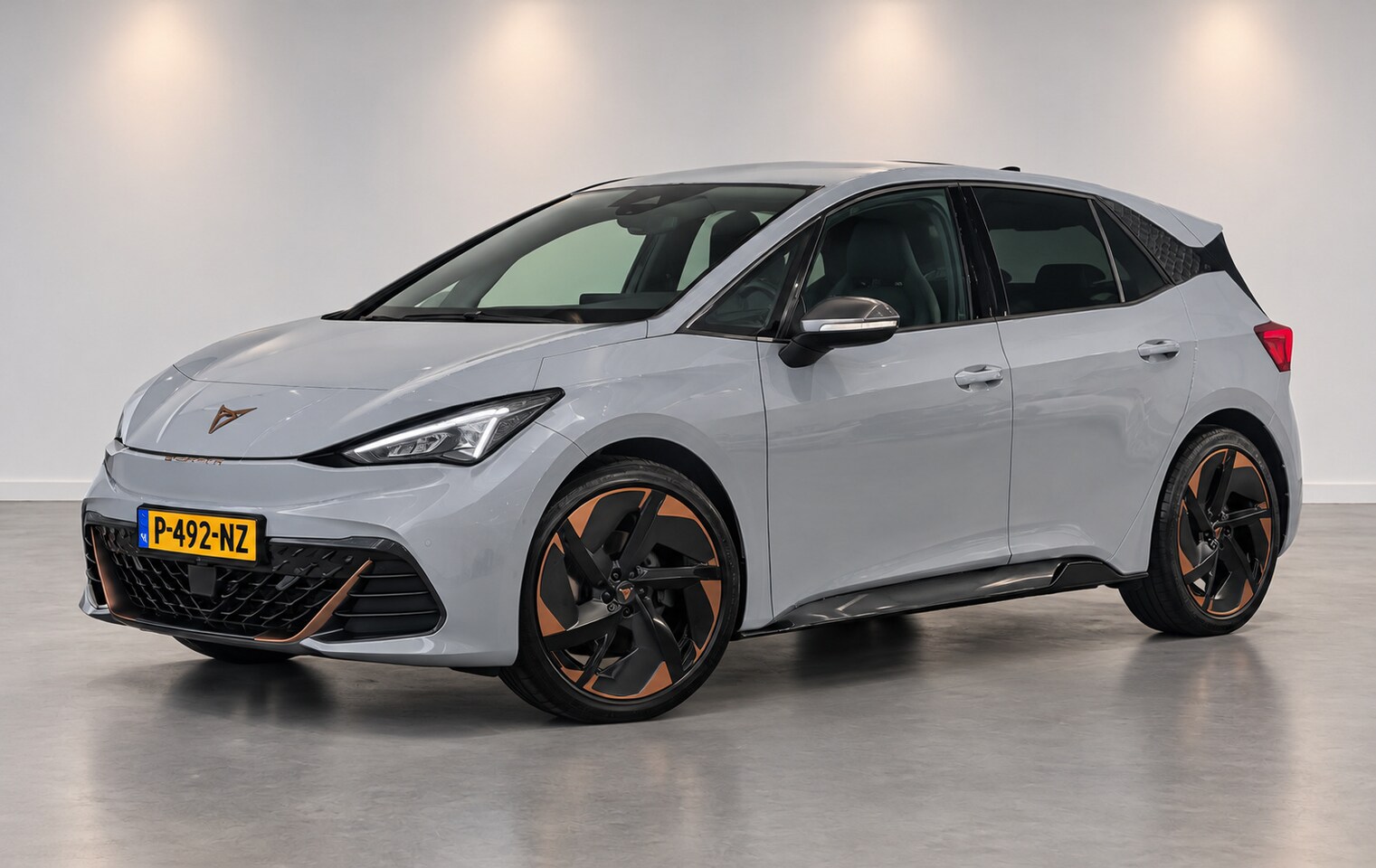 CUPRA Born - Copper Edition One 62 kWh WORD VERWACHT! | PANO | CAMERA | MASSAGE | NL-AUTO! - AutoWereld.nl