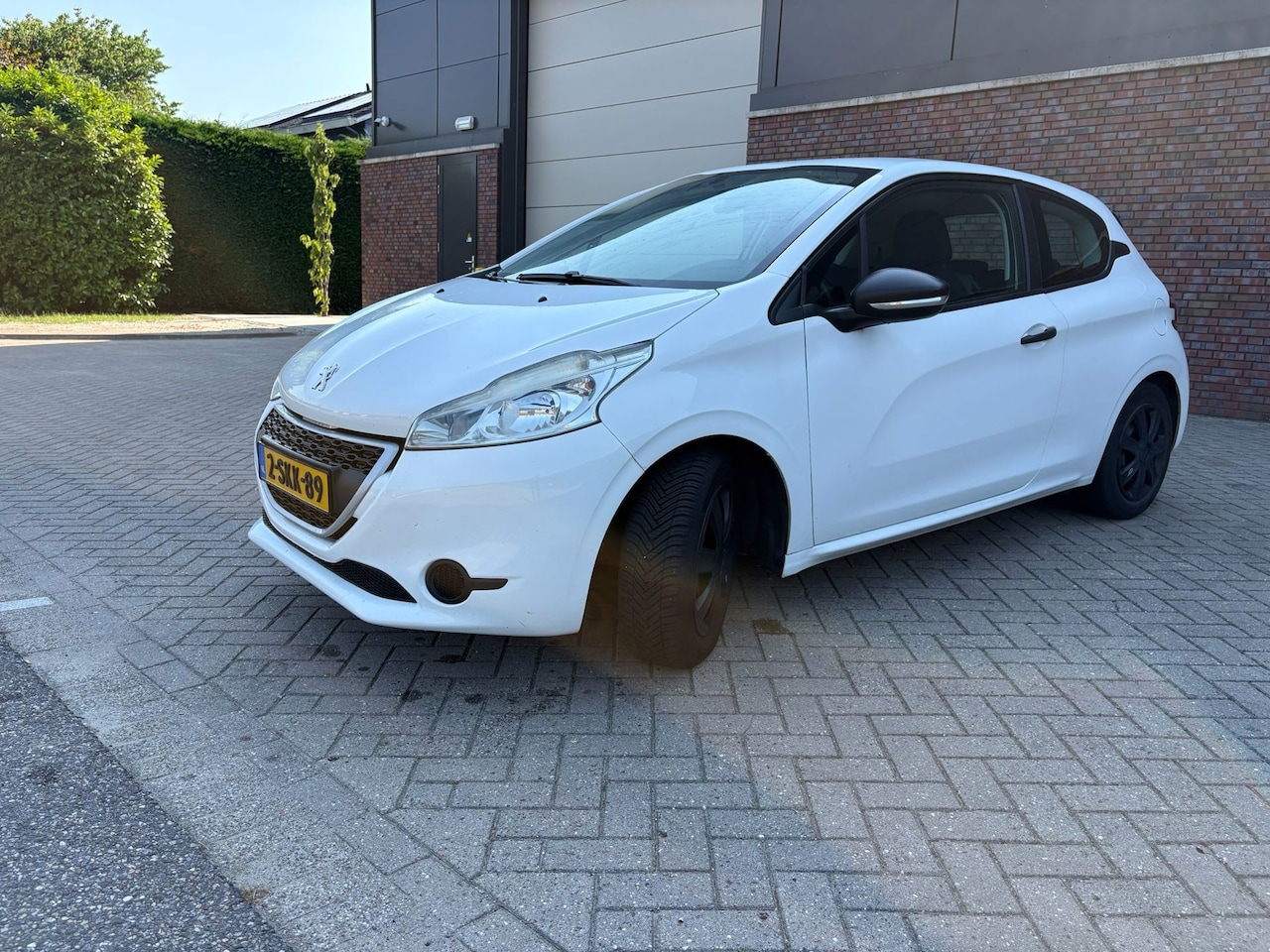 Peugeot 208 - 1.0 VTi Access Cruise*04-08-2027 APK*Trekhaak*Elektrische ramen* - AutoWereld.nl