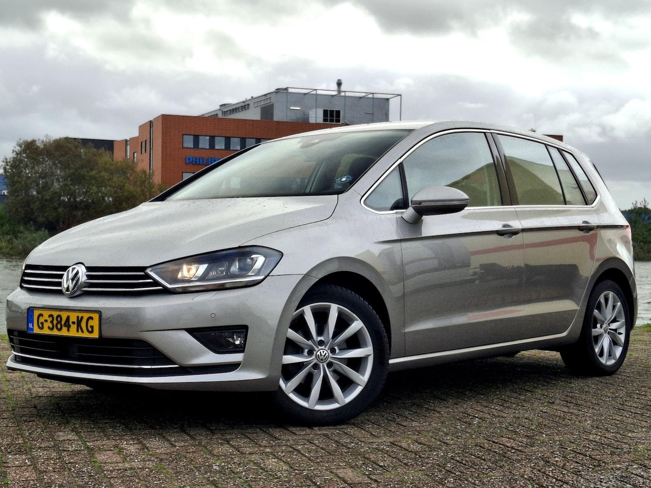 Volkswagen Golf Sportsvan - 1.4 TSI Highline AUT | ERGO SEAT | STOELVERW | CLIMATE | LUXE UITVOERING - AutoWereld.nl