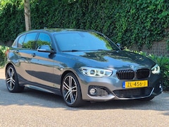 BMW 1-serie - M Sport Edition Apple CarPlay LM Velgen Trekhaak LED NAP Black Panel dash 118i M Sport Edi