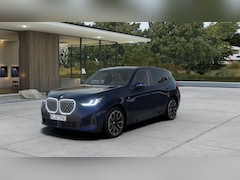 BMW X3 - 30e xDrive Automaat / Panoramadak / Sportstoelen / Adaptieve LED / Parking Assistant Plus