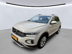 Volkswagen T-Roc - 1.0 TSI 115pk Life Edition / Navigatie by APP / Camera / LM 17 inch / Climate control / LE