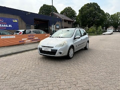 Renault Clio Estate - 1.2-16V Expression Airco Navi NIEUWE APK