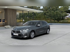 BMW 1-serie - 120 M Sport Automaat / Achteruitrijcamera / Parking Assistant / Stoelverwarming