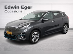 Kia e-Niro - DynamicPlusLine 64 kWh | SOH 100% | 3 Fase laden | Schuif/kanteldak | Half Leder | Andriod