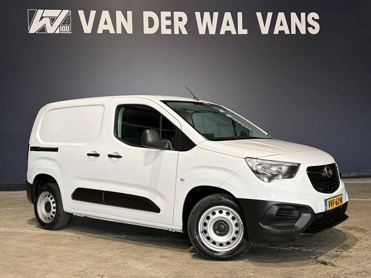 Opel Combo - 1.5 BlueHDi 131pk L1H1 Euro6 Airco | Apple Carplay | Navigatie | Cruisecontrol | Parkeerse - AutoWereld.nl