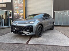 Volkswagen T-Roc - 1.5 eTsi R-Line First Edition | Nieuw model | 360 | CarPlay |Pano