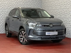 Volkswagen Tiguan - 1.5 eHYBRID TREKHAAK PANORAMA STOEL/STUUR VERW CAMERA ELEK.KLEP PHEV PLUG IN HYBRID