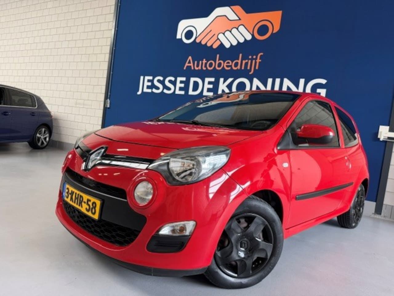 Renault Twingo - 1.2 16V Collection / bj.2013 / kleur: rood / airco / NAP met 166373 km.en APK tot 05/2027 - AutoWereld.nl