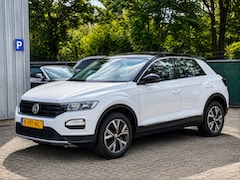 Volkswagen T-Roc - 1.0 TSI Style / Zwart dak / CarPlay / Camera / PDC V+A