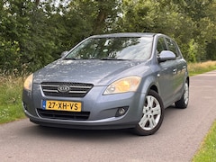 Kia Cee'd - 1.6 X-ecutive | Airco + Cruise Nu € 1.499,