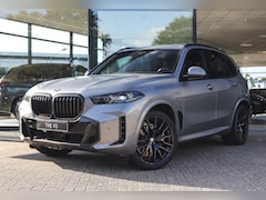 BMW X5 - xDrive50e M Sport Automaat / Trekhaak / Panoramadak / Comfortstoelen / Comfort Access / So