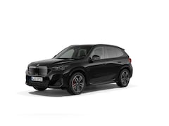 BMW iX1 - eDrive20 67 kWh | M-Sport Pro | 19" | Trekhaak | Innovation Pack