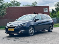 Peugeot 308 SW - 1.2 e-THP Allure Automaat*Achteruit camera*Pano*Navigatie*Cruise*Clima*NAP*Trekhaak