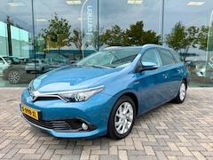 Toyota Auris Touring Sports - 1.8 Hybrid Dynamic, KeyLess, FULL LED, Navi