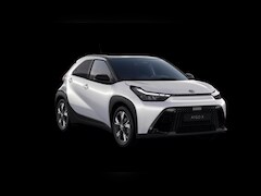 Toyota Aygo X - Hybrid 115 pulse Automaat * Stoelverwarming * Camera * Carplay * Keyless