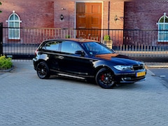 BMW 1-serie - 118i Business Line / Airco / Nap / Camera / Nieuwe Apk