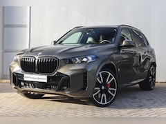 BMW X5 - xDrive50e M Sport Automaat / Panoramadak / Trekhaak / Parking Assistant Professional / Ada