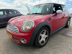 MINI 3-Deurs - 1.6 Cooper Chili Automaat Panorama dak Navi 2eigenaren