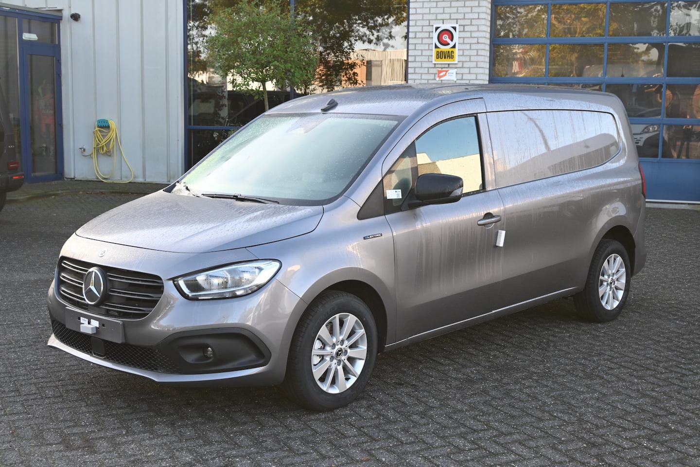 Mercedes-Benz eCitan - 112 Pro L2 51 kWh Climate controle, Snellader, Zitcomfort pakket, Armsteun, Etc. - AutoWereld.nl