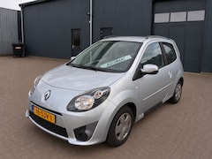 Renault Twingo - 1.2-16V Night & Day minder-/(in)valide auto. Handbediende rem en gas
