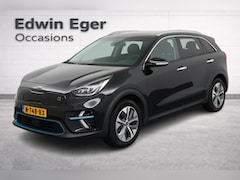 Kia e-Niro - DynamicPlusLine 64 kWh | SOH 100% | 3 Fase laden | Schuif/kanteldak | Half Leder | Andriod