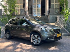 Peugeot 2008 - 1.2 PureTech Style Navi Climate Cruise Ctr Lmv